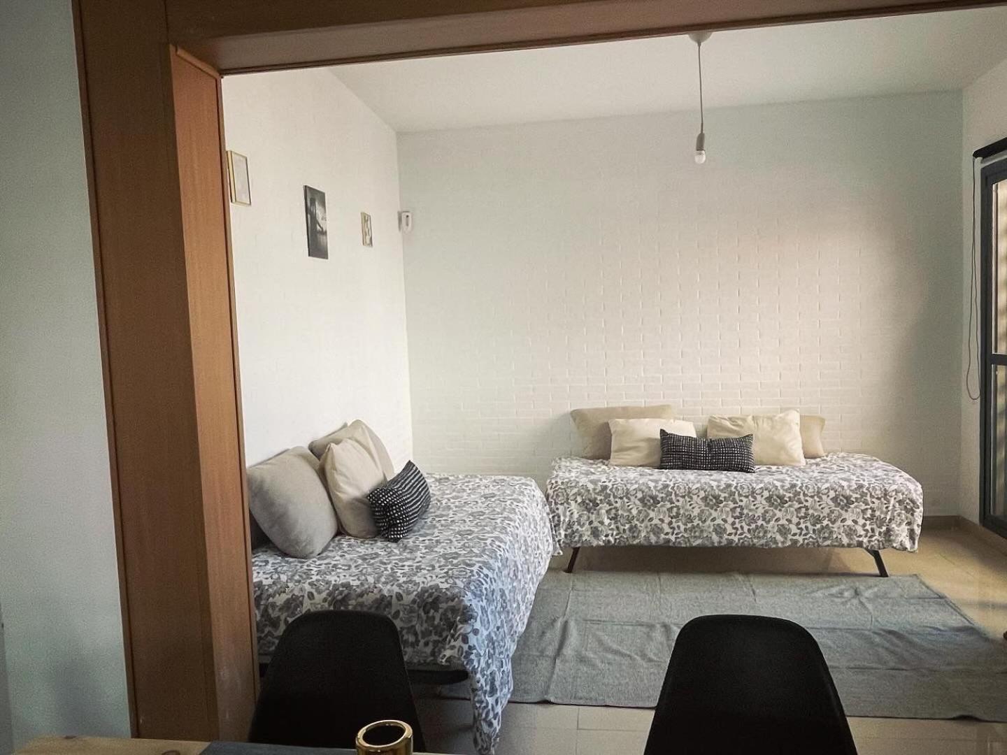 Hotel Astral-Habitacion Doble Privada En Casa Compartida-Uebica2 à Mairena del Aljarafe Extérieur photo